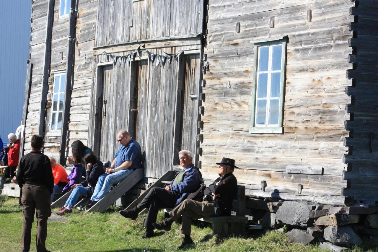 Cape East Homestay Ytre Kiberg エクステリア 写真