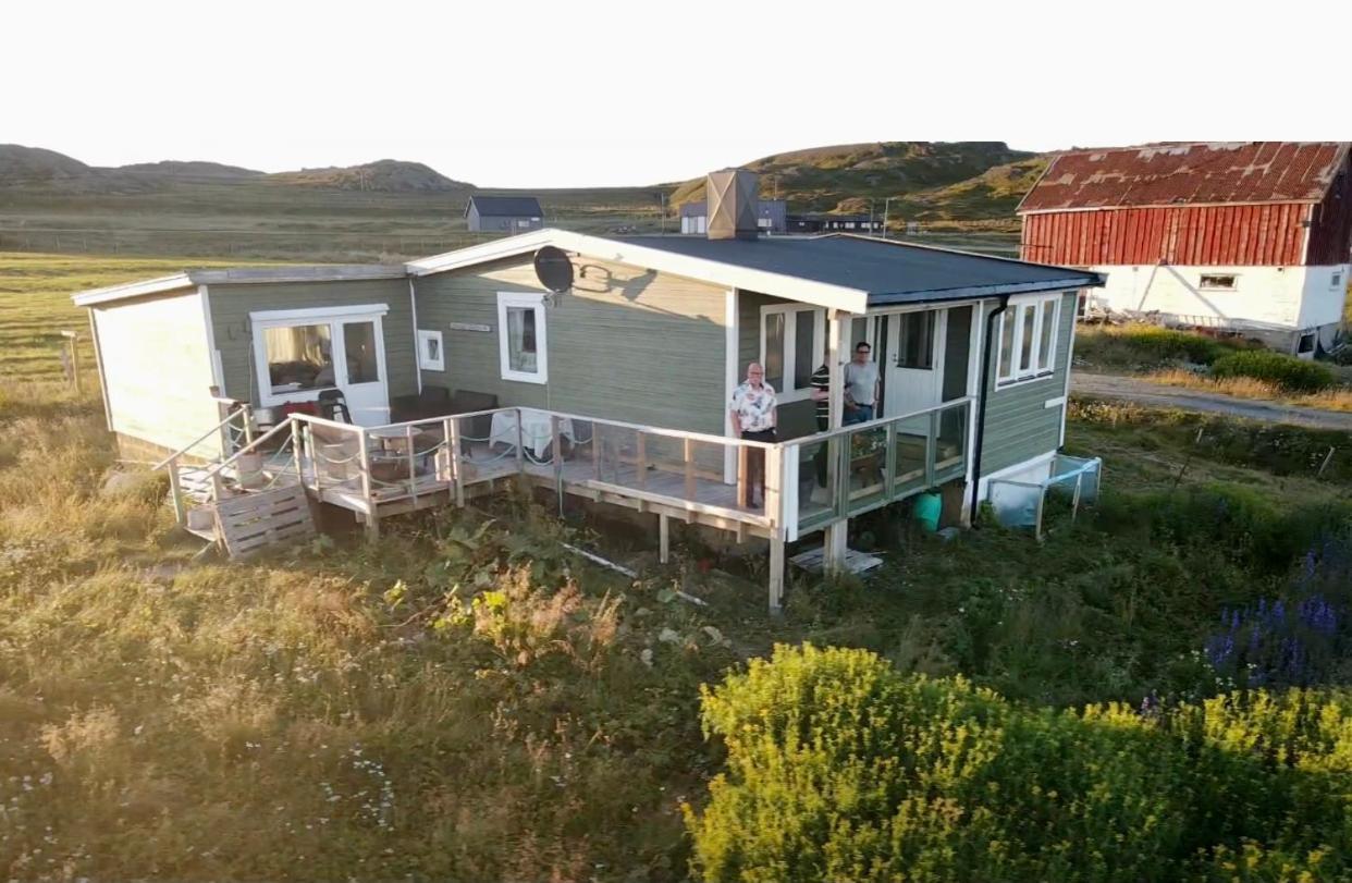 Cape East Homestay Ytre Kiberg エクステリア 写真