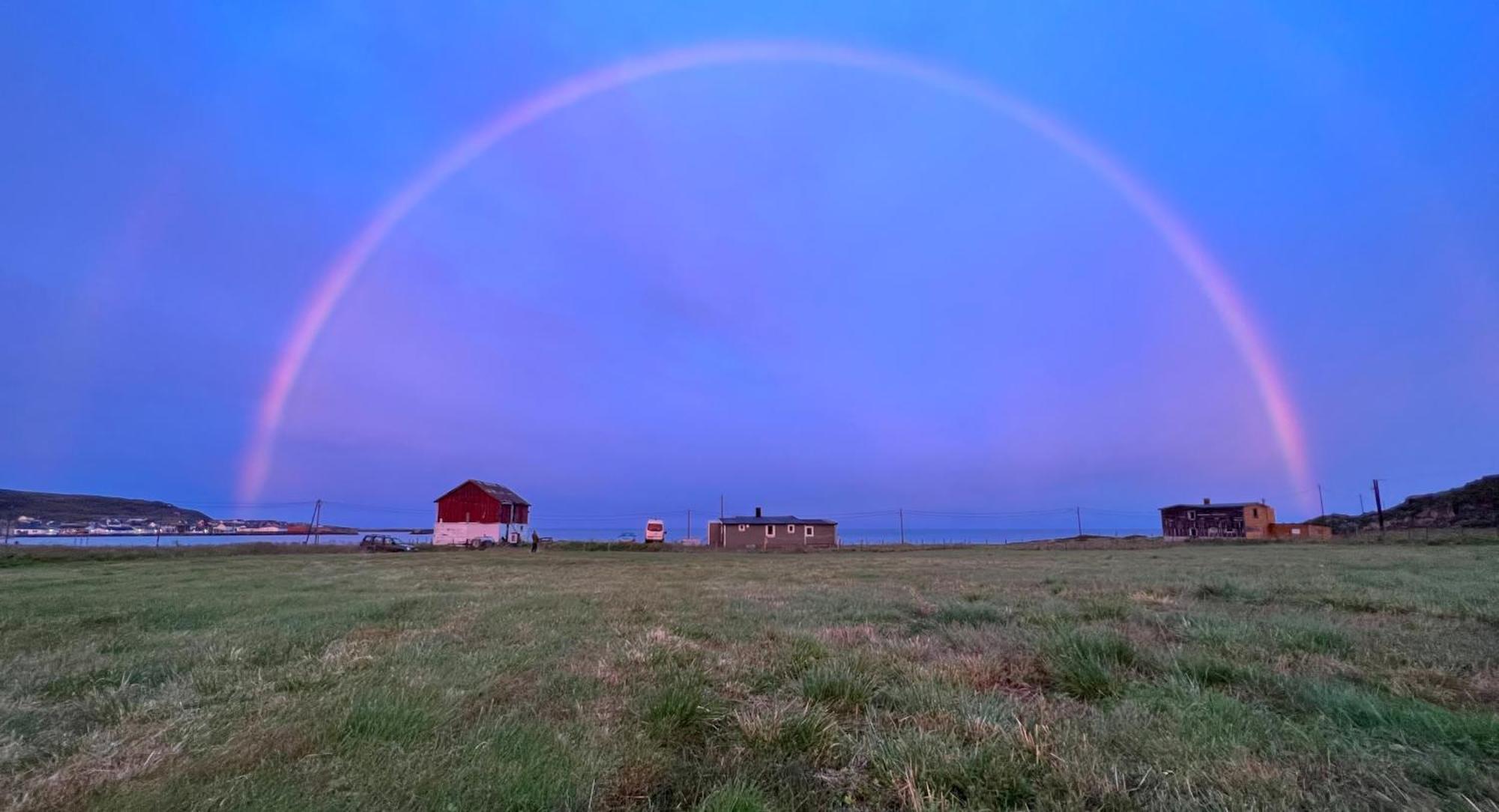 Cape East Homestay Ytre Kiberg エクステリア 写真