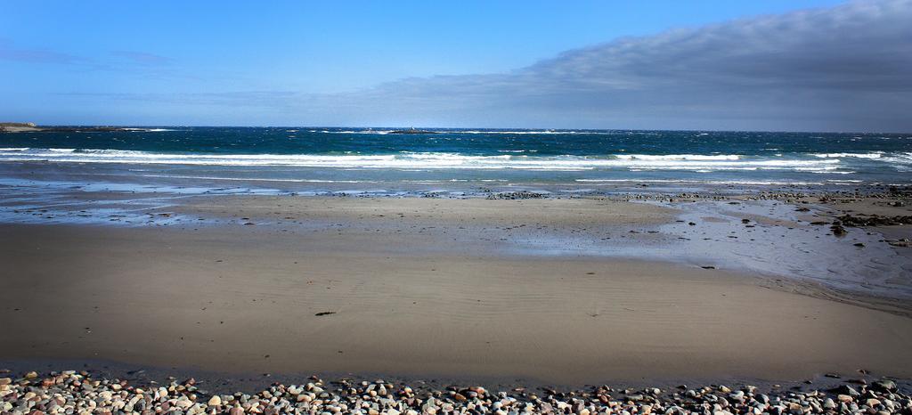 Cape East Homestay Ytre Kiberg エクステリア 写真