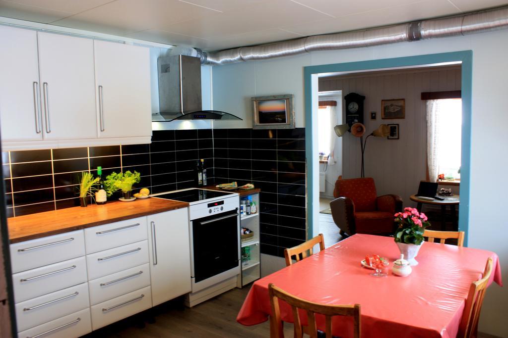 Cape East Homestay Ytre Kiberg エクステリア 写真